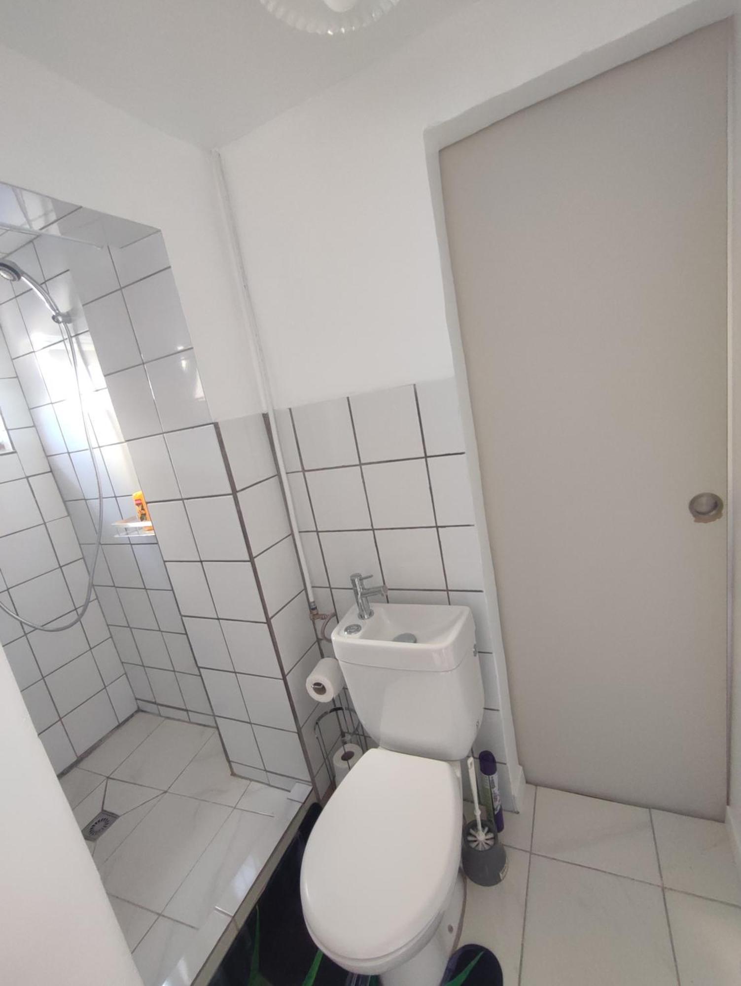 Ferienwohnung Petit F2 Meuble Independant Limay Exterior foto