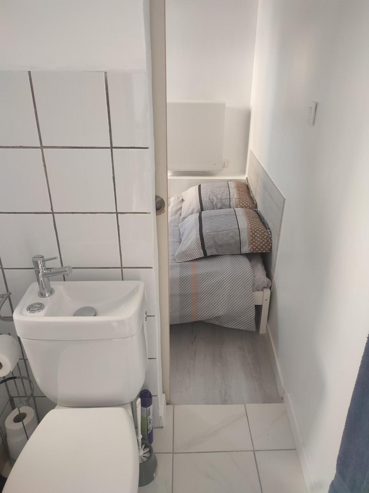 Ferienwohnung Petit F2 Meuble Independant Limay Exterior foto