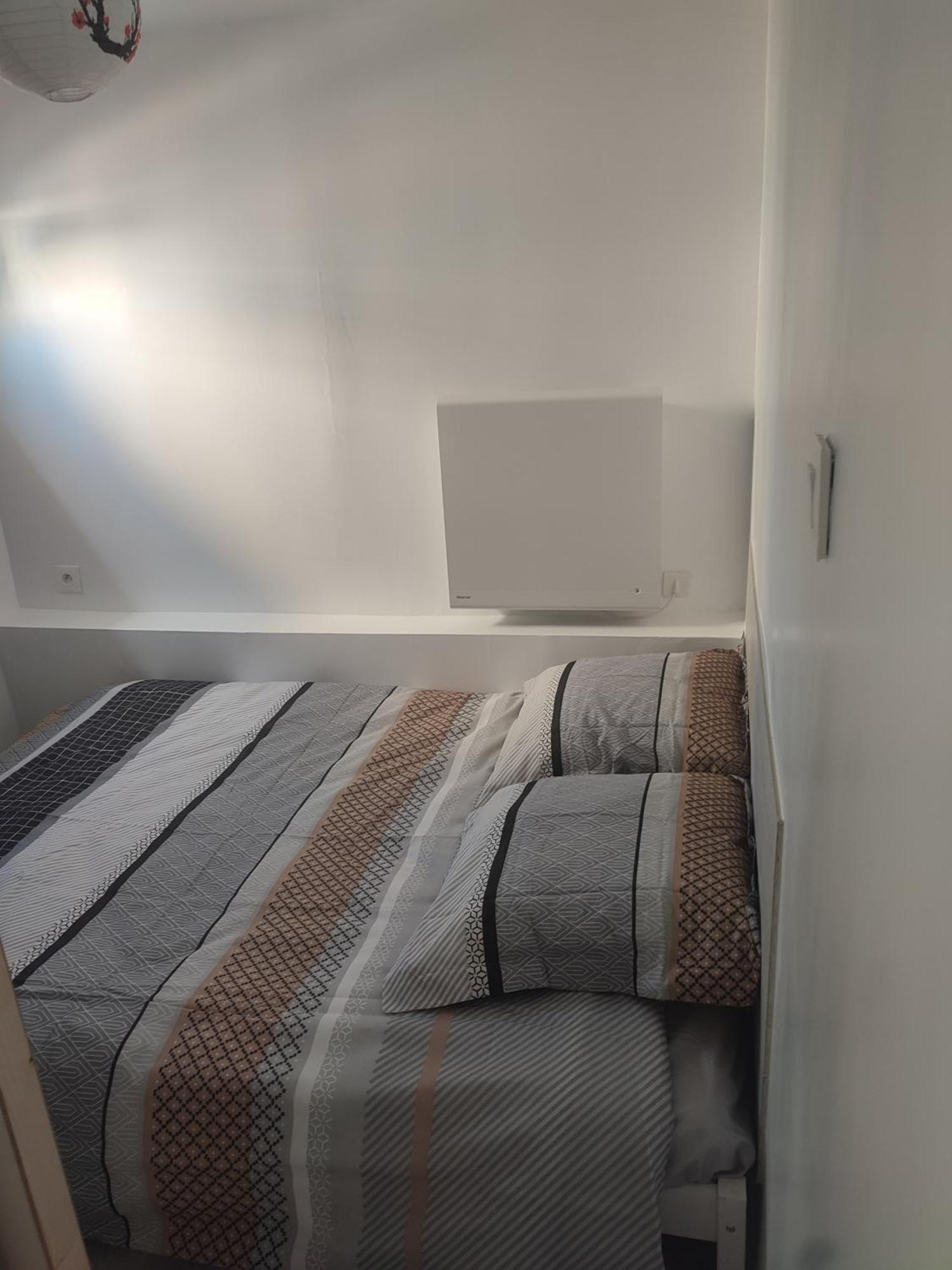 Ferienwohnung Petit F2 Meuble Independant Limay Exterior foto