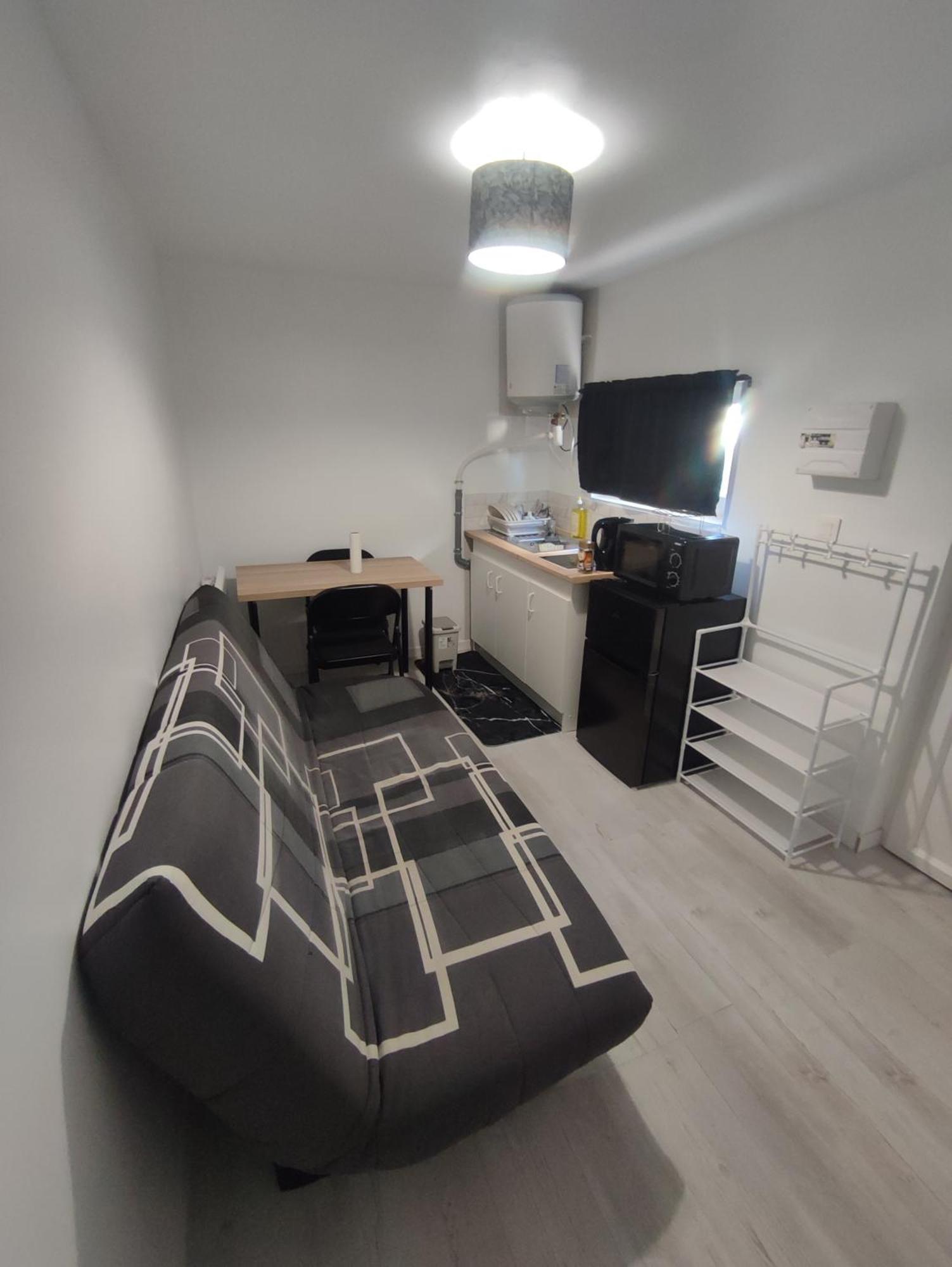 Ferienwohnung Petit F2 Meuble Independant Limay Exterior foto