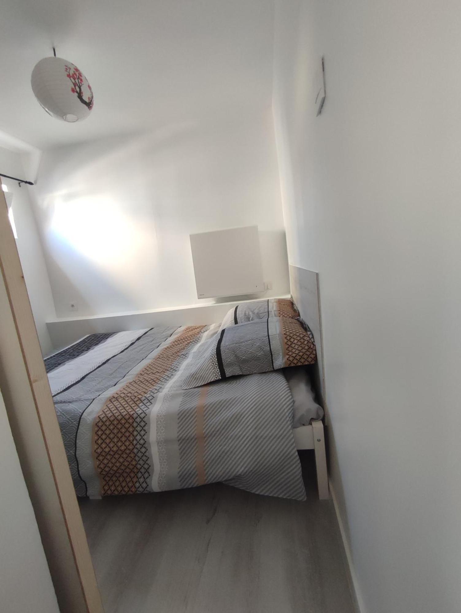Ferienwohnung Petit F2 Meuble Independant Limay Exterior foto